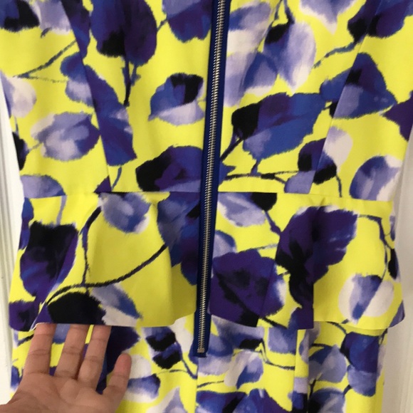 Yellow floral Milly dress - Picture 4 of 5